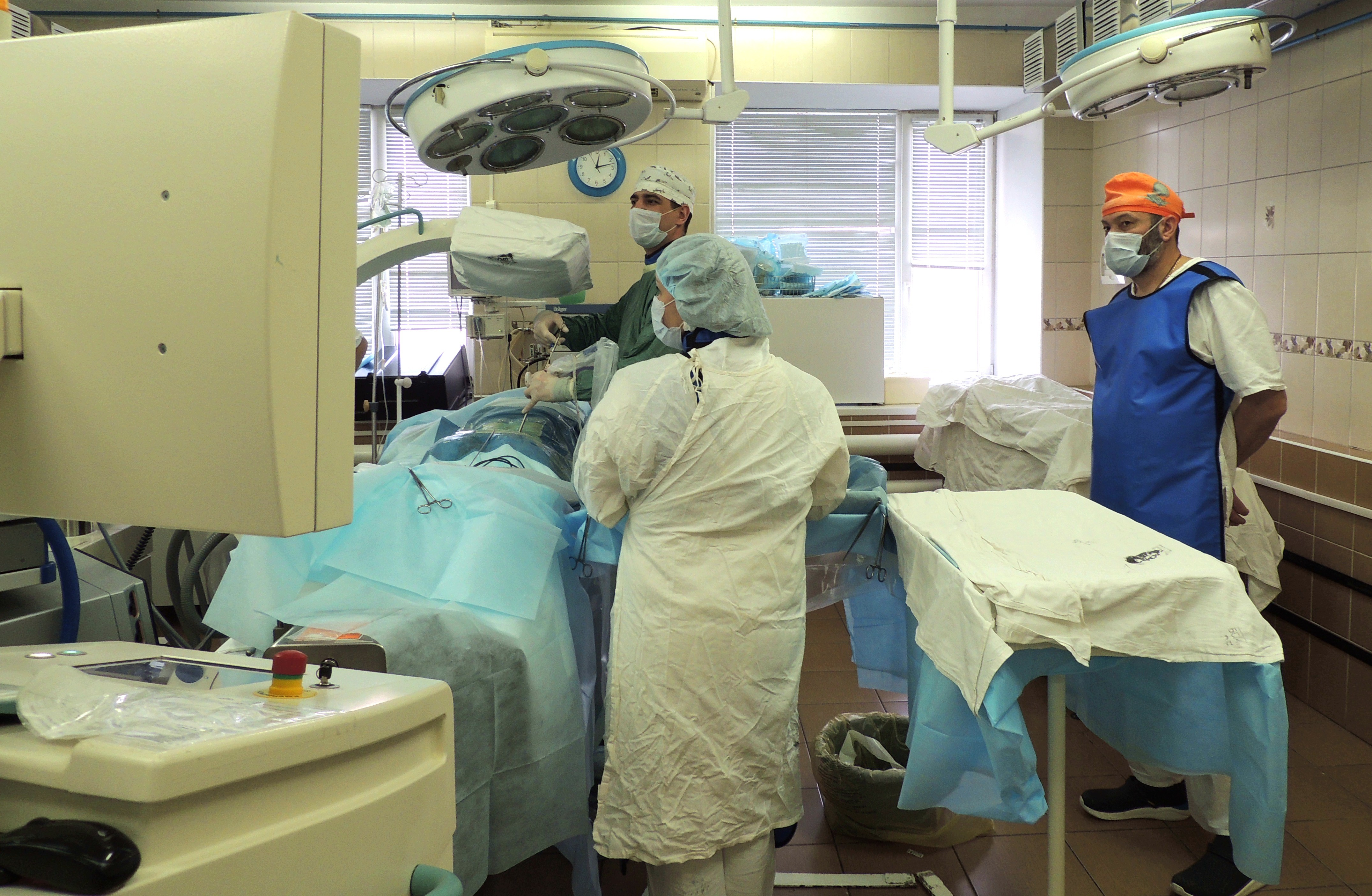 Томские хирурги провели редкую операцию в области нейрохиругии