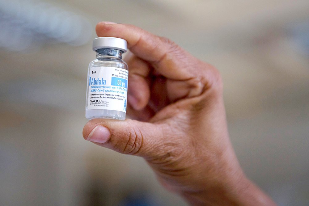 Кубинская вакцина показала 100%-ную защиту от COVID в тяжелых случаях